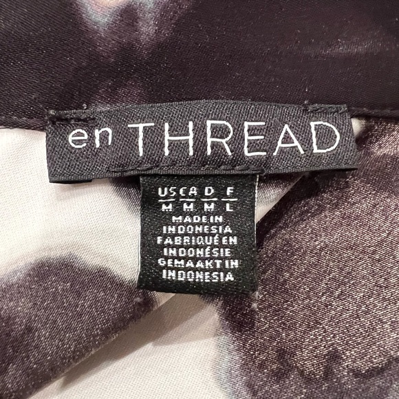 Black & Cream turtle neck blouse - Picture 6 of 6